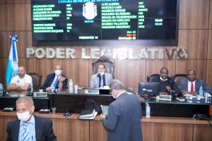 A partir da esq: vereadores Renato do Mercado, Mauricio Morais, Felipinho Ravis, Carlinhos BNH e Vaguinho Neguinho