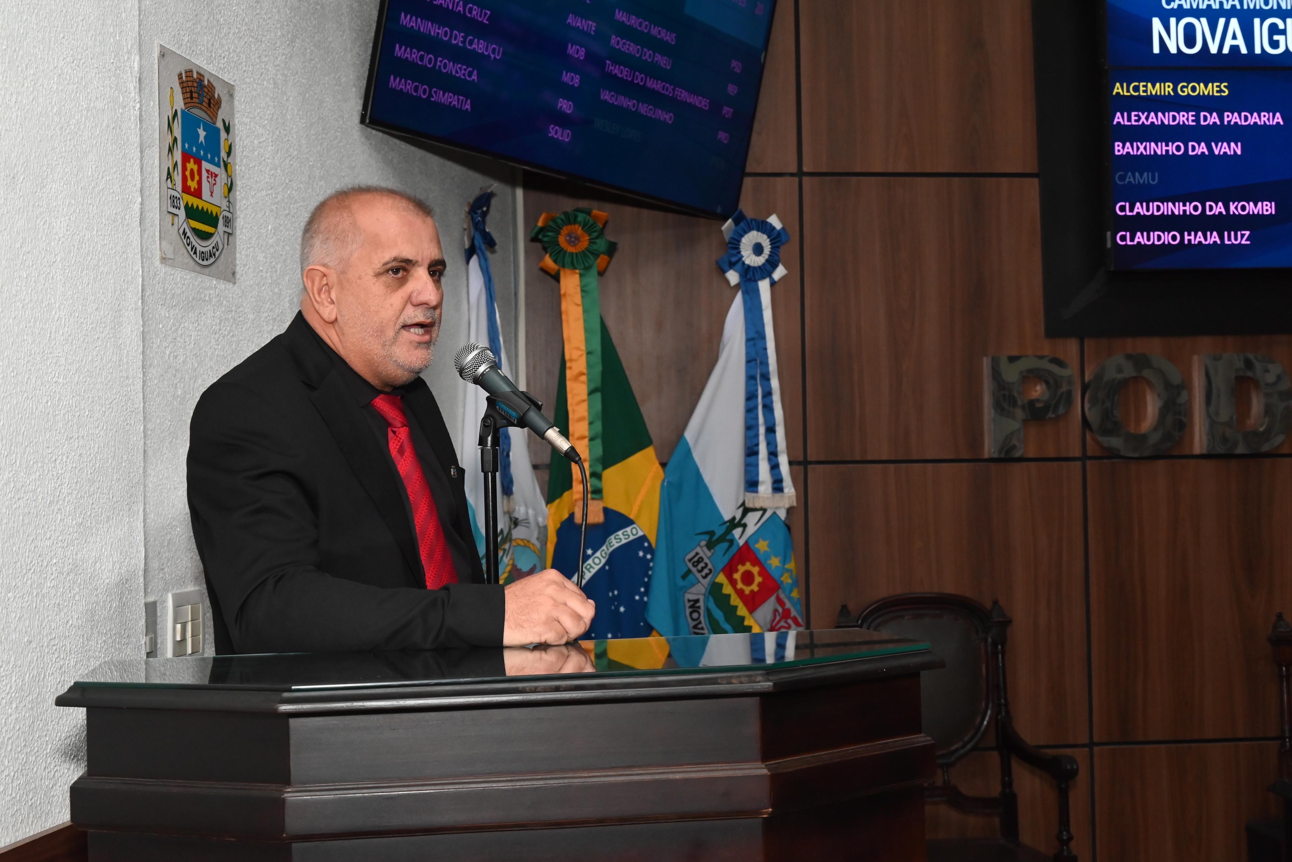 Ver Alcemir convida para a reinauguração do Campo do Morro Agudo