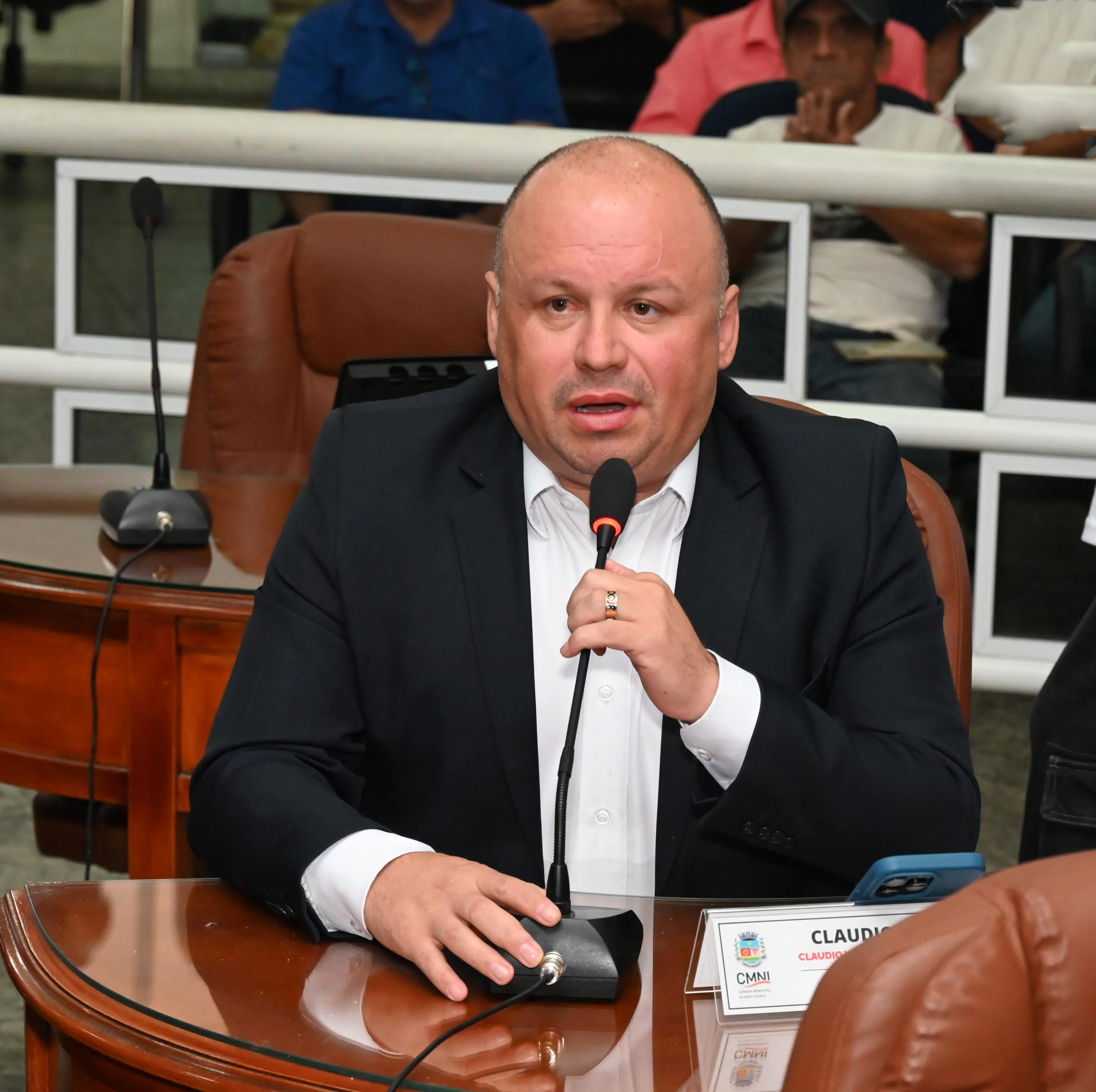 Ver Haja Luz fala da importância do uso da Terapia do Riso nos tratamentos de saúde