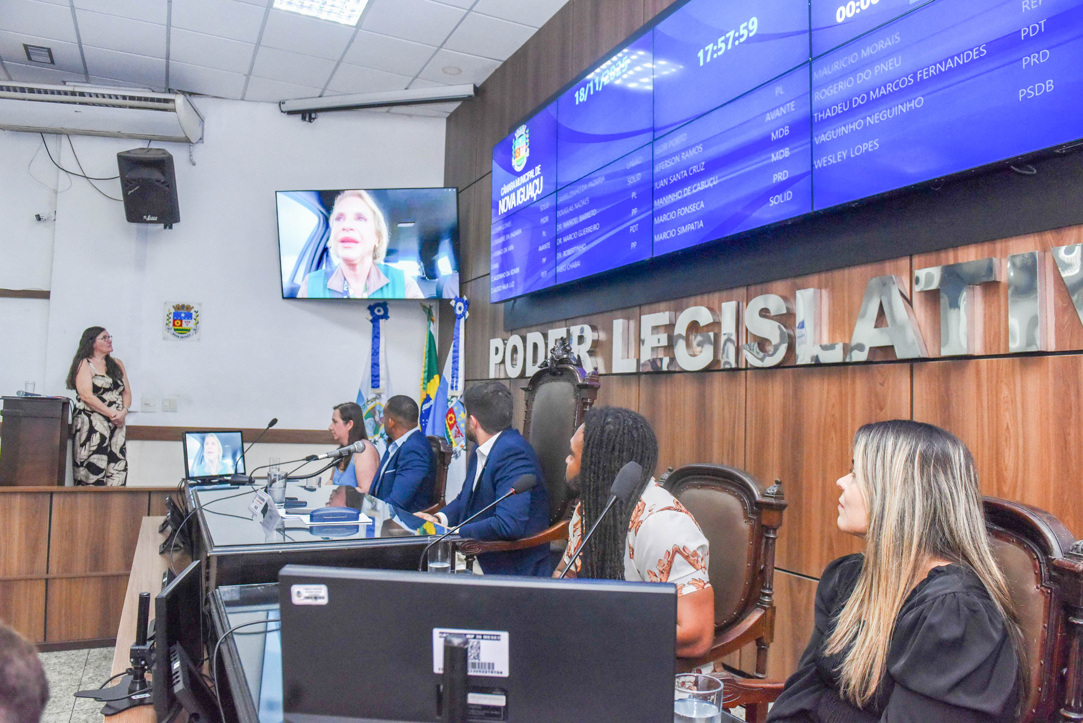 Secretária Elaine Medeiros enviou uma mensagem de felicitações pela homenagem aos conselheiros