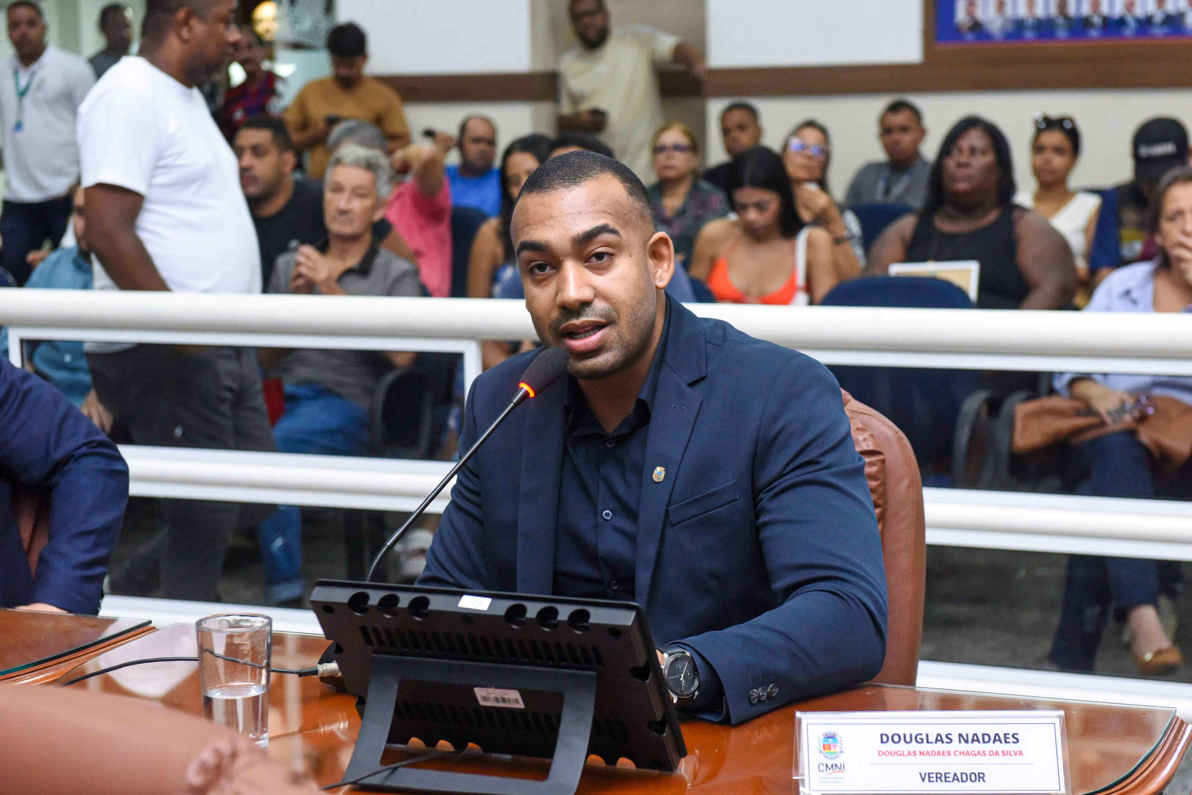 Ver Douglas Nadaes: apoio ao projeto da "Urna do Desabafo"