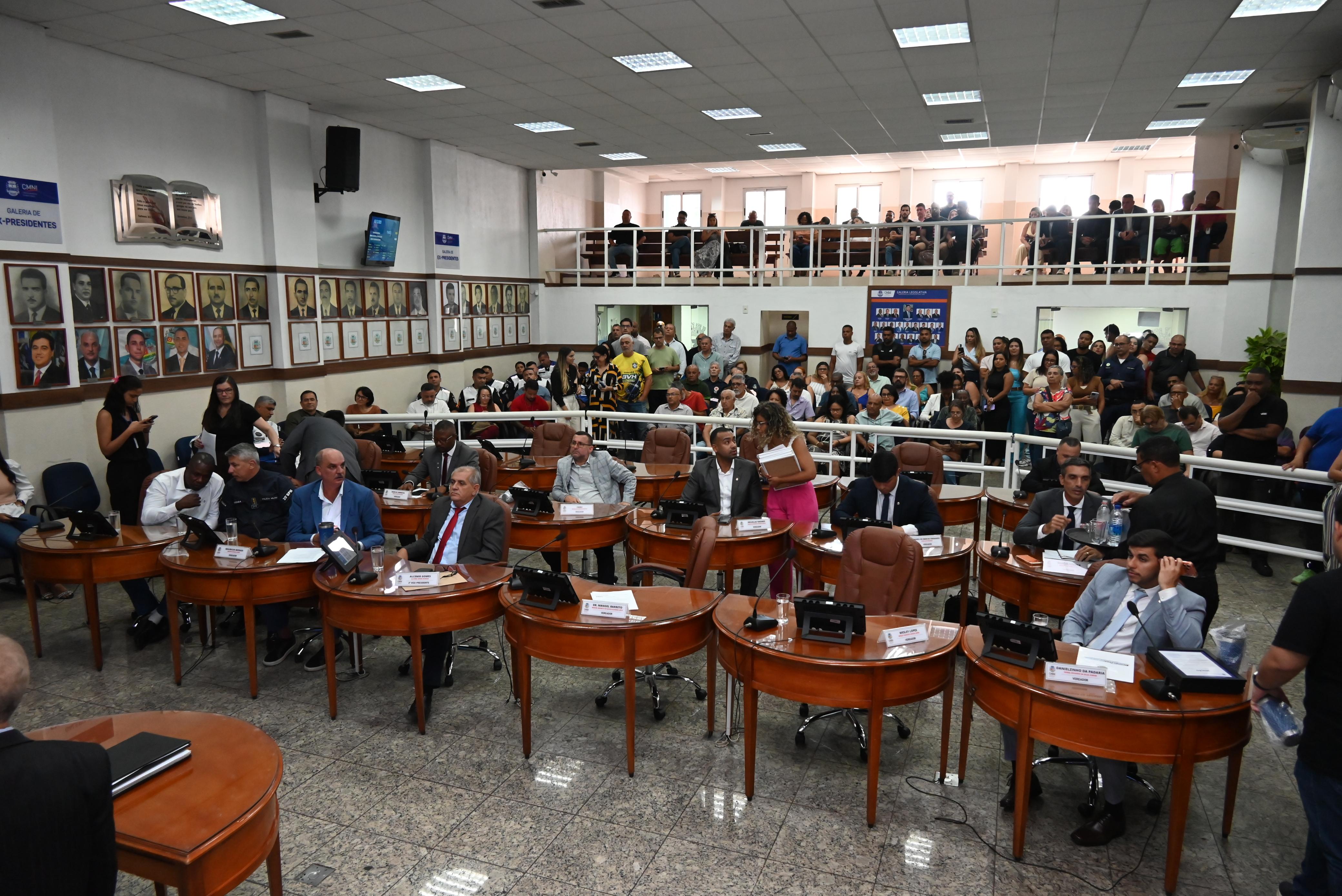 Mais uma quarta de sessão casa cheia na Câmara de Nova Iguaçu