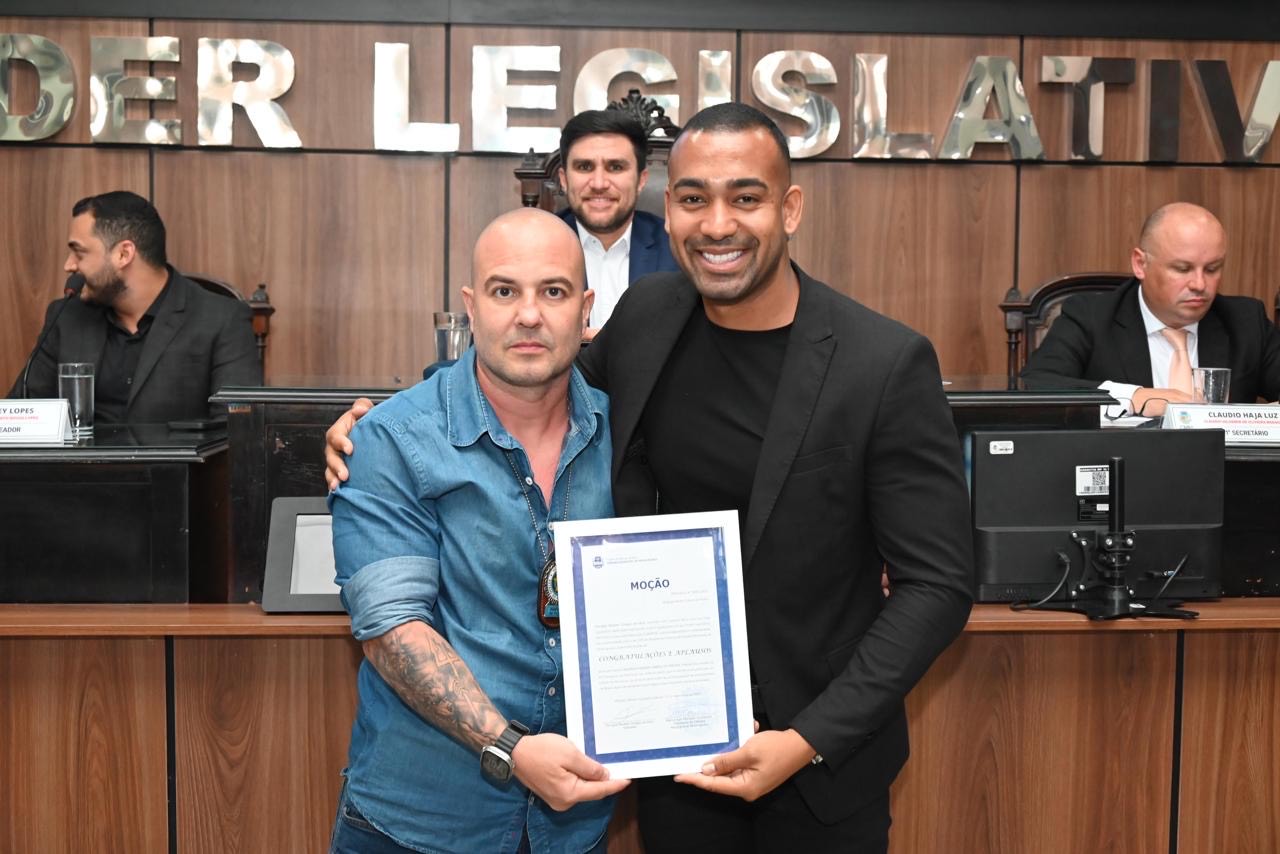 Rodrigo Nader, polical civil, e o vereador Douglas Nadaes