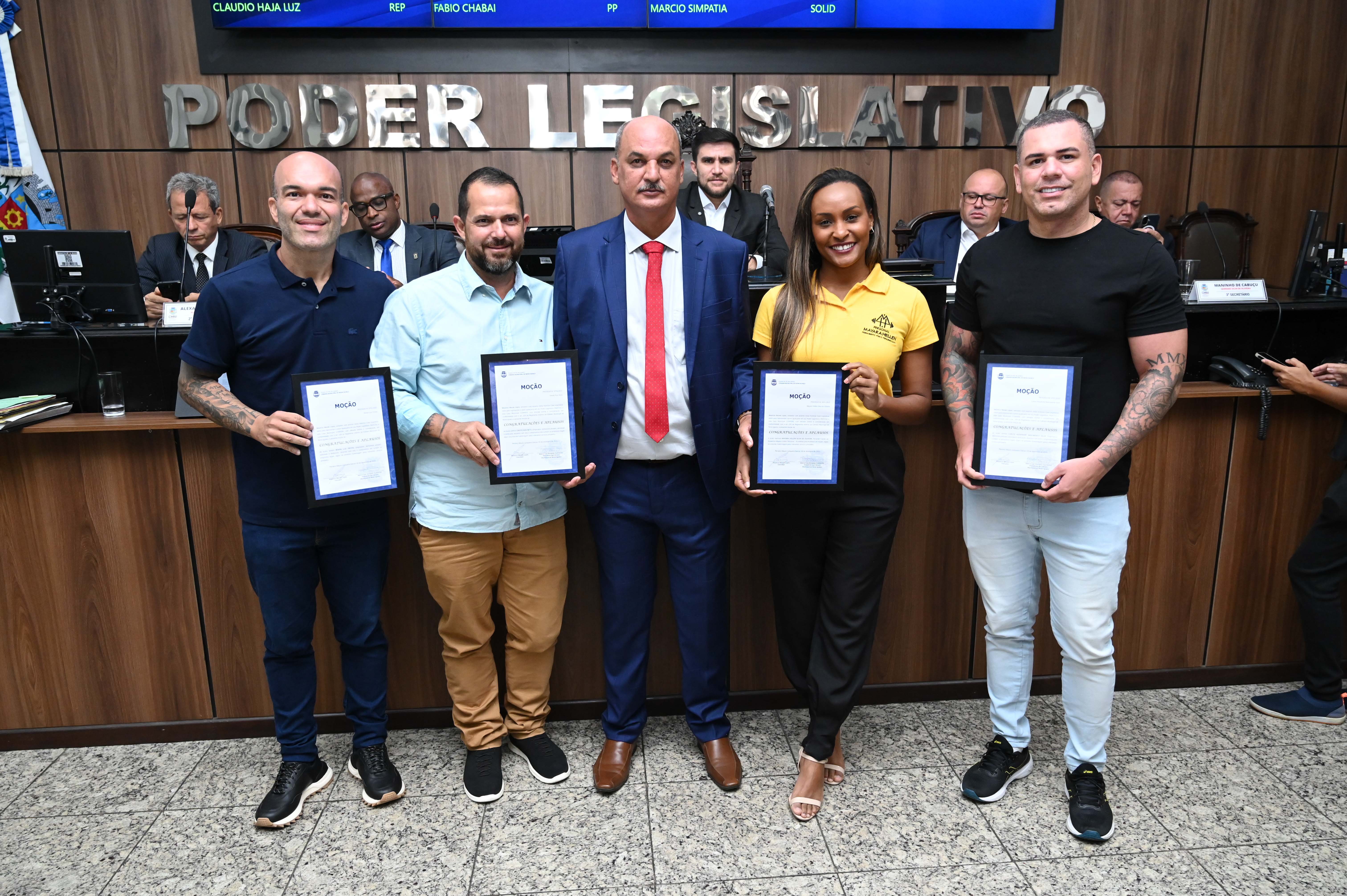 Ver Mauricio Morais homenageia empresários de Nova Iguaçu