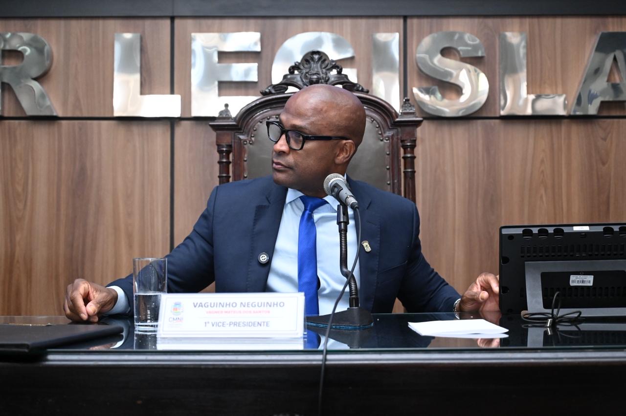 Ver Vaguinho Neguinho: "A Águas do Rio e a Light estão merecendo uma Moção de Repúdio, e vão receber"
